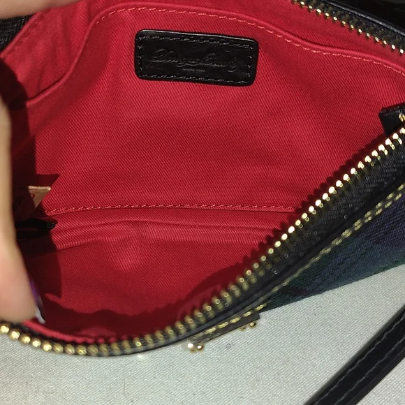 Dooney & Bourke Fabric Green And Blue Plaid Wristlet EUC - Picture 9 of 11